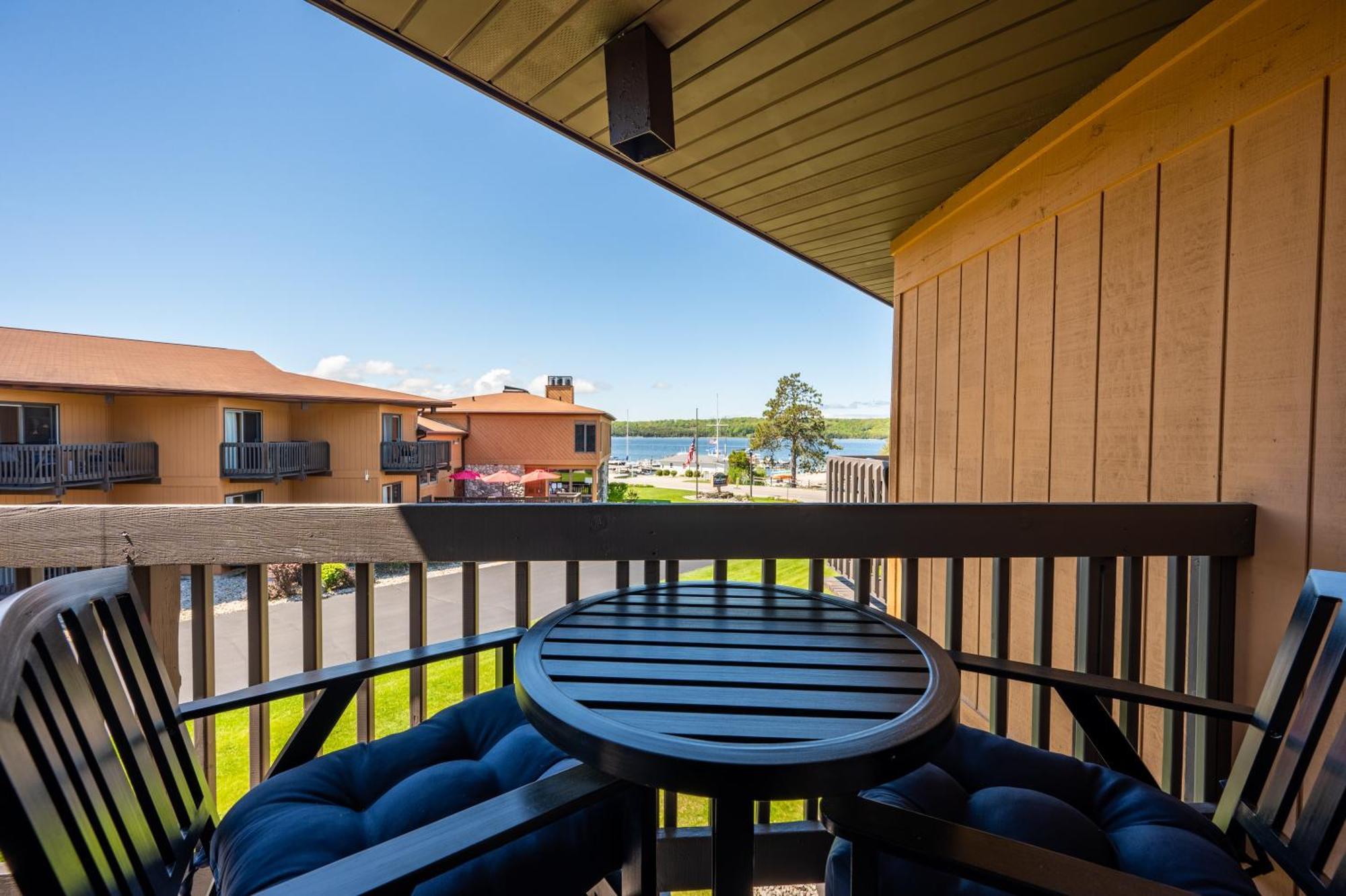 Pine Grove Resort Ephraim Exterior photo